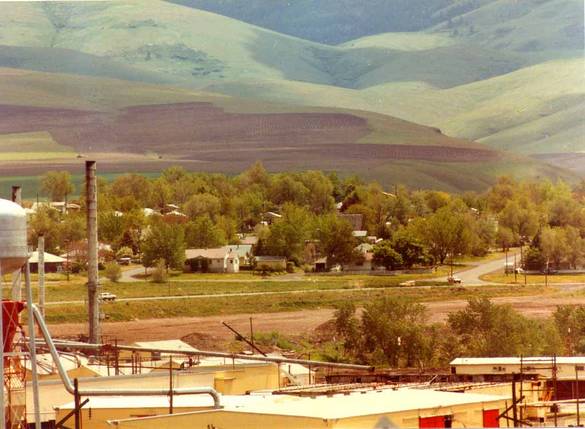 Pilot Rock, Oregon Is Named For One Of The Landmarks On The Oregon Trail.